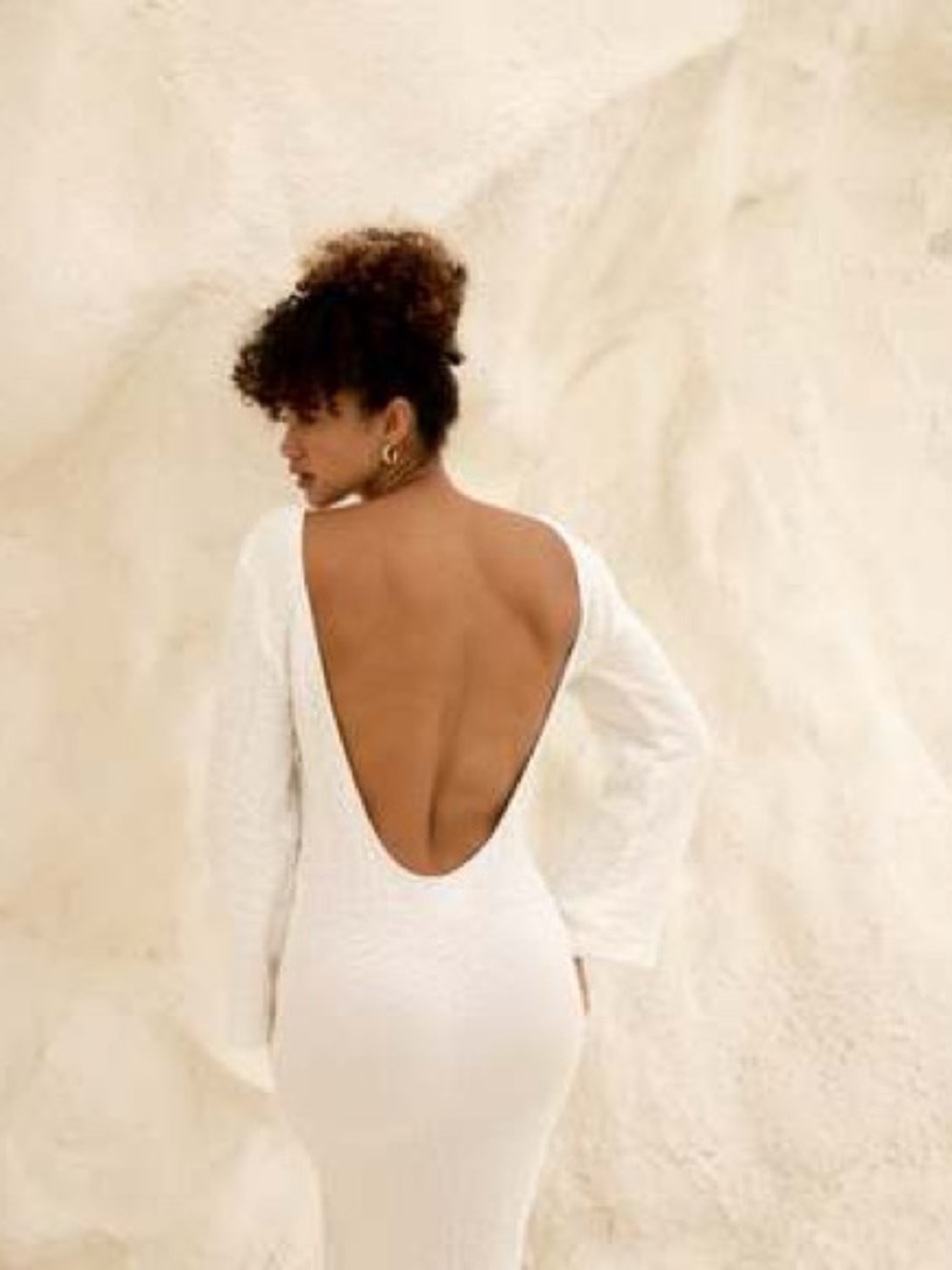 Backless White Long-Sleeve Maxi Dress